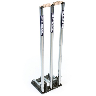 Springback Cricket Stumps With Bails Steel, 69cm
