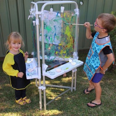 3 Sided Children's Easel + 3 Clear Boards