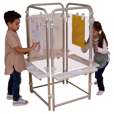 4 Sided Children's Easel + 4 Clear Boards