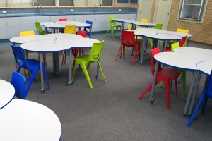 EN1 One-Piece School Chair