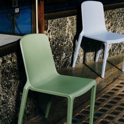 Hatton Indoor / Outdoor School Chair