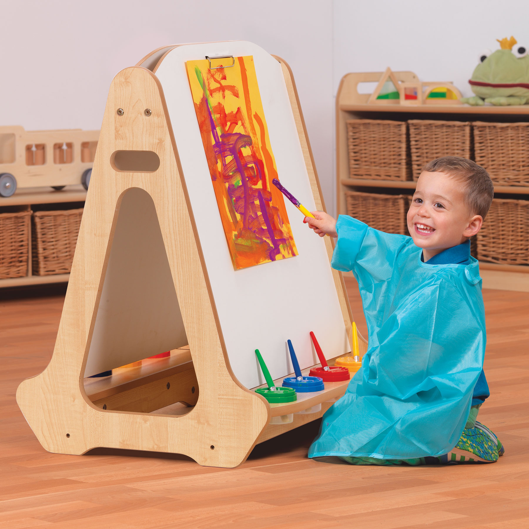 Double-sided 2 Station Whiteboard Easel