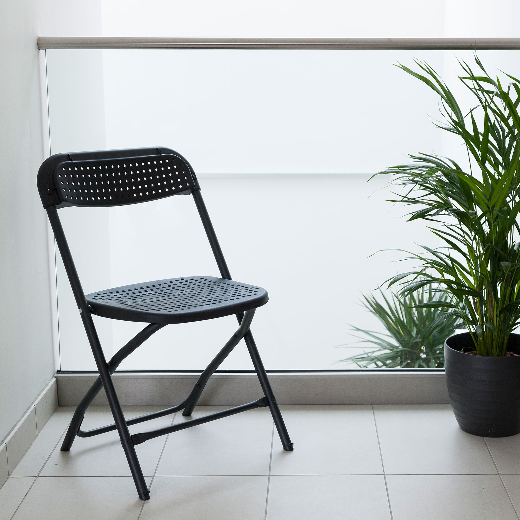 BigClassic Folding Chair | theClassroom.co