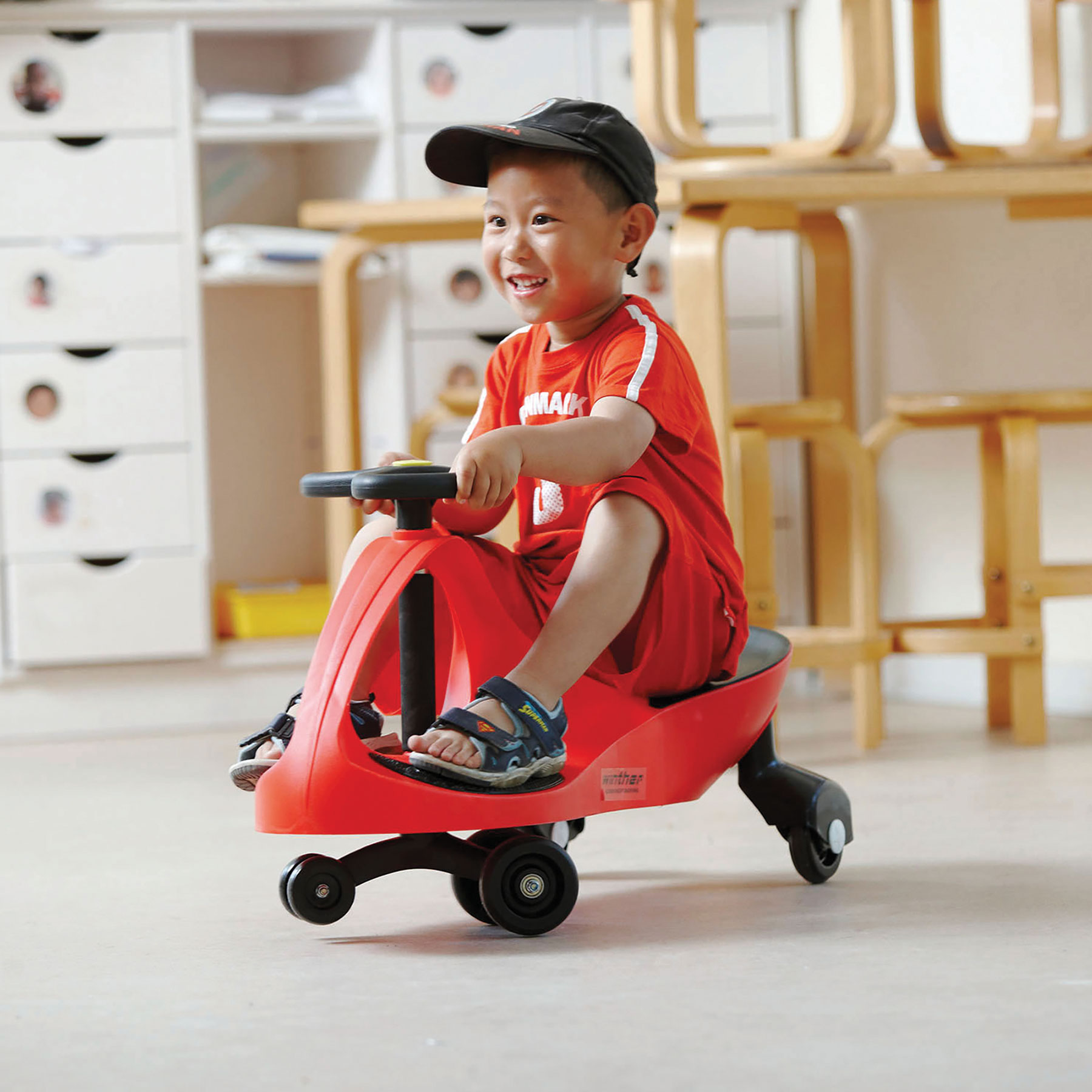 Winther Plus Children's Red Swing Racer | theClassroom.co
