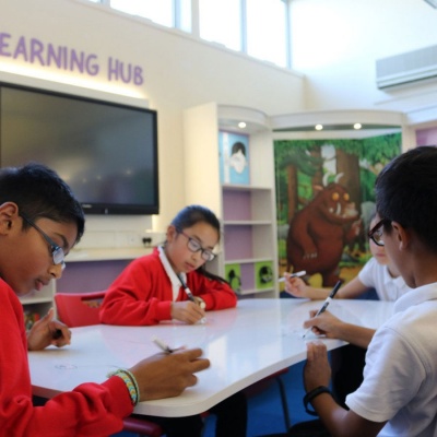 UTILE School Whiteboard Table